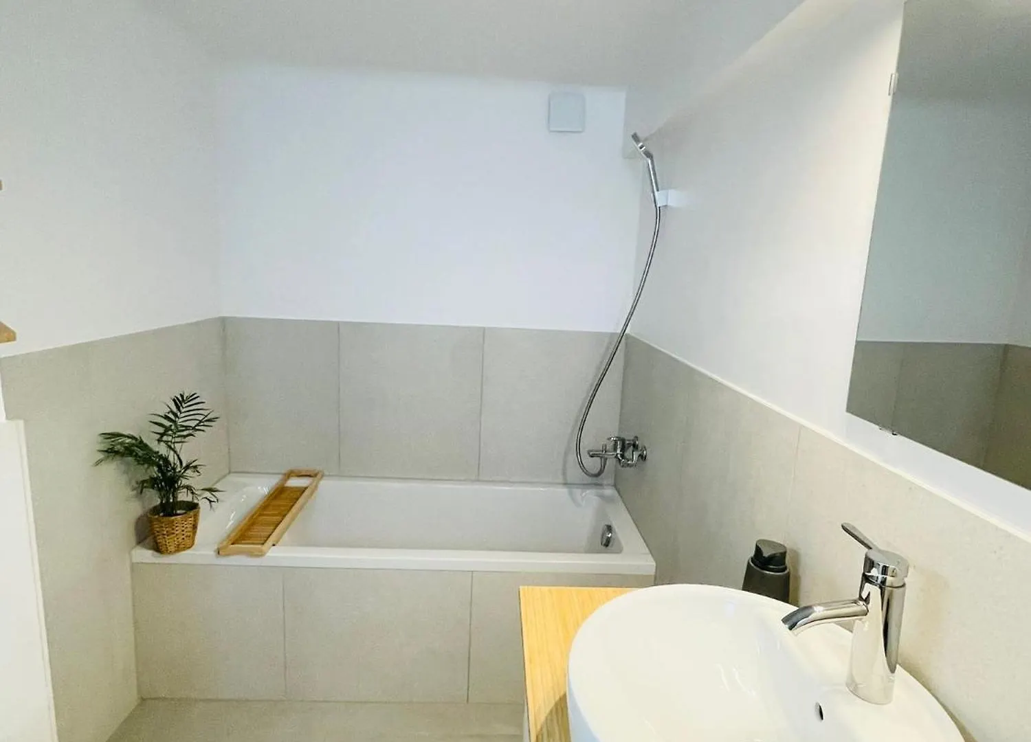 Large Townhouse With A Private Garden-Dif1 Apartment Differdange Luxembourg